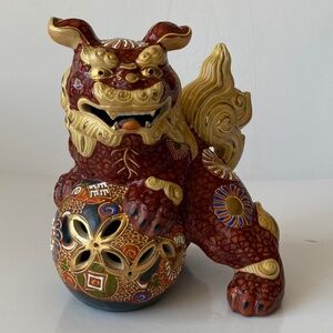 Japanese Foo Dog or Shishi Lion Kutani Ware Statue 1930s Vintage